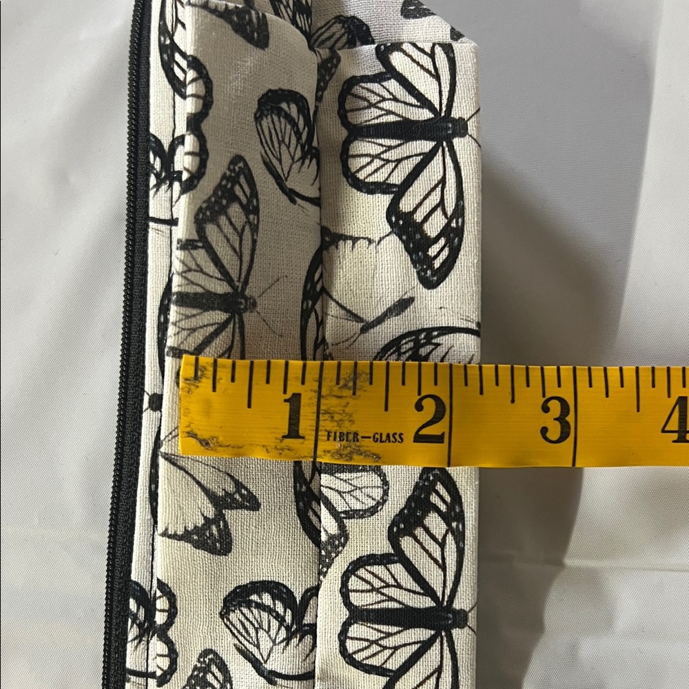 Butterfly Print Pouch Set - Picture 11 of 11